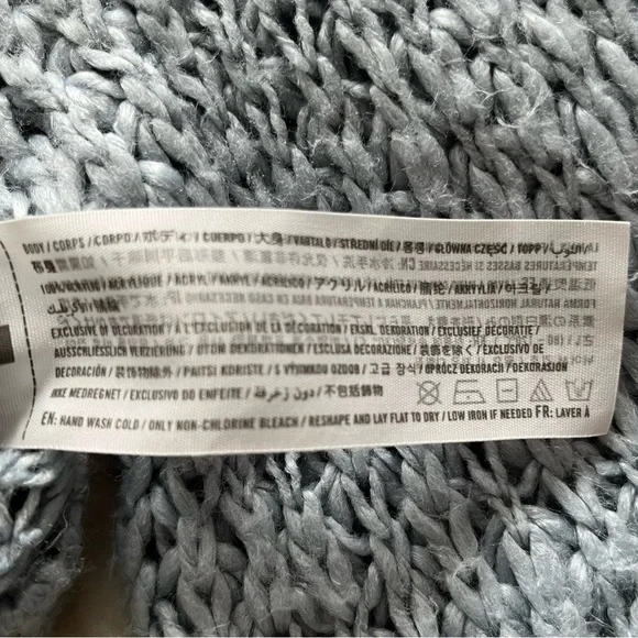 Hollister comfy, cozy rib stitch woman’s sweater - Picture 10 of 11